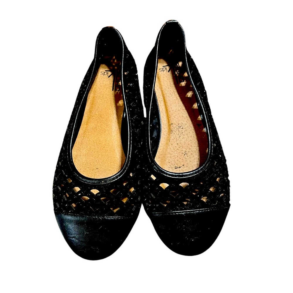 EUC Girls SoHo Kids Black Ballet Flats Size 3
